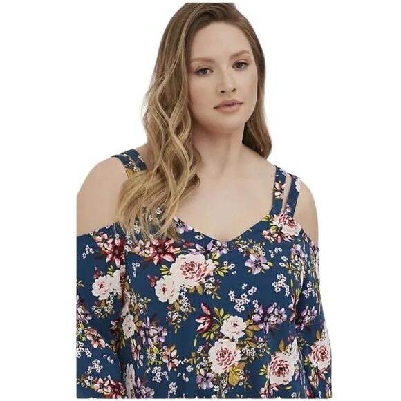 NWT Torrid floral strappy cold shoulder balloon sleeve‎ top 0X - Picture 1 of 16